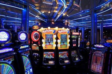 asiacuan303 Arcade & Crash Games